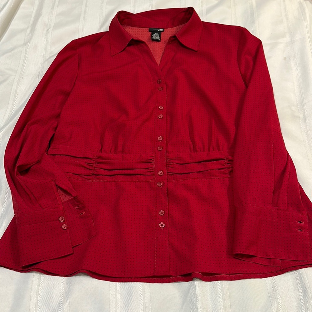 Red and black dotted polyester blouse